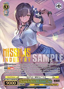 "As Long As We're With Friends" Naga (SSP) (Gold Stamp) (NIK/S117-E003SSP SSP) - GODDESS OF VICTORY: NIKKE