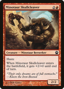 Minotaur Skullcleaver (THS-130)  Foil - Theros