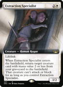 Extraction Specialist (Extended Art) (SNC-407) - Streets of New Capenna: (Extended Art) Foil